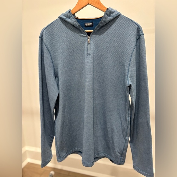 Faherty Men's Light Blue Quarter-Zip Hoodie